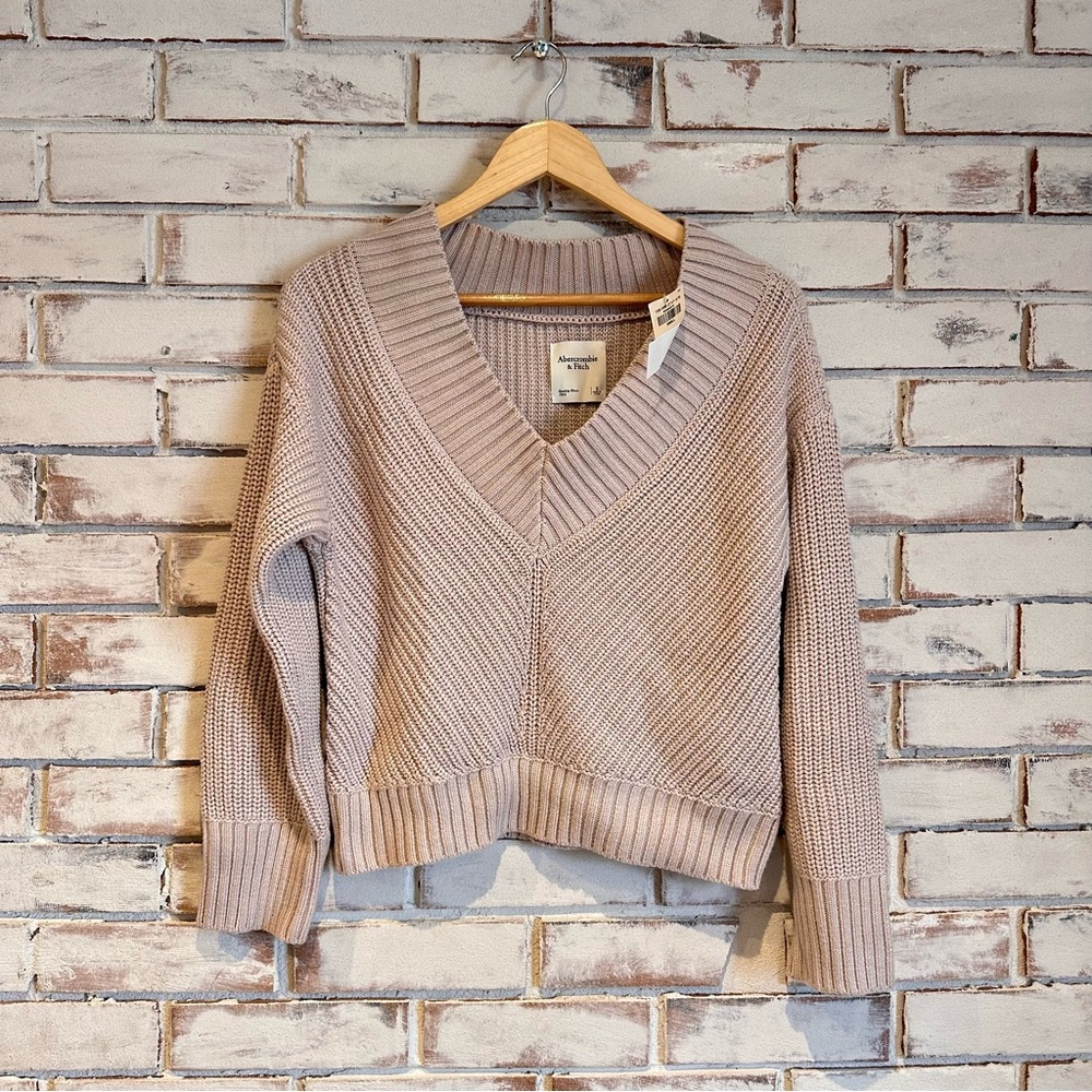 Abercrombie & Fitch Women's V-Neck Knit Sweater Taupe